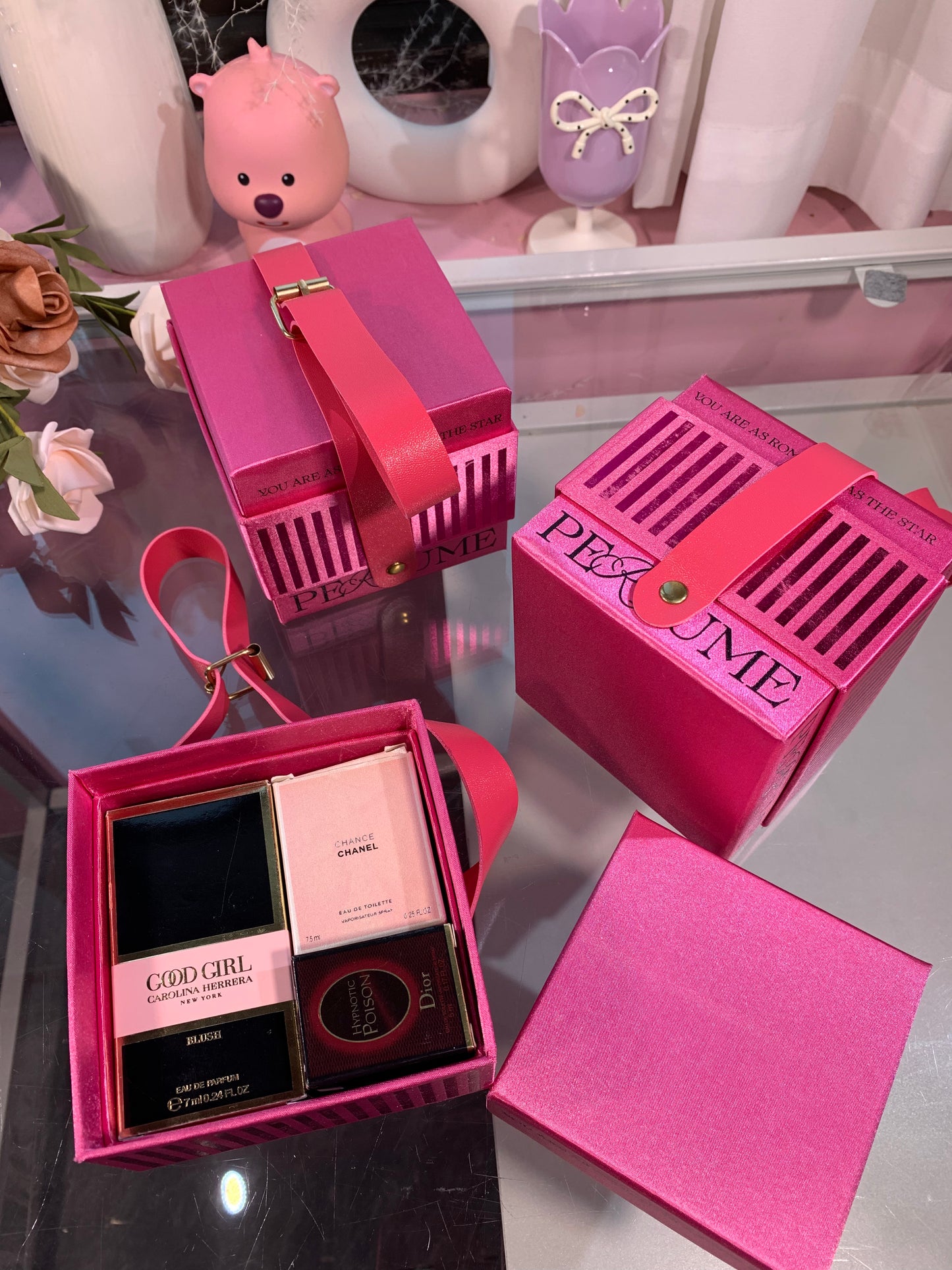 Square Delicate Gift Box