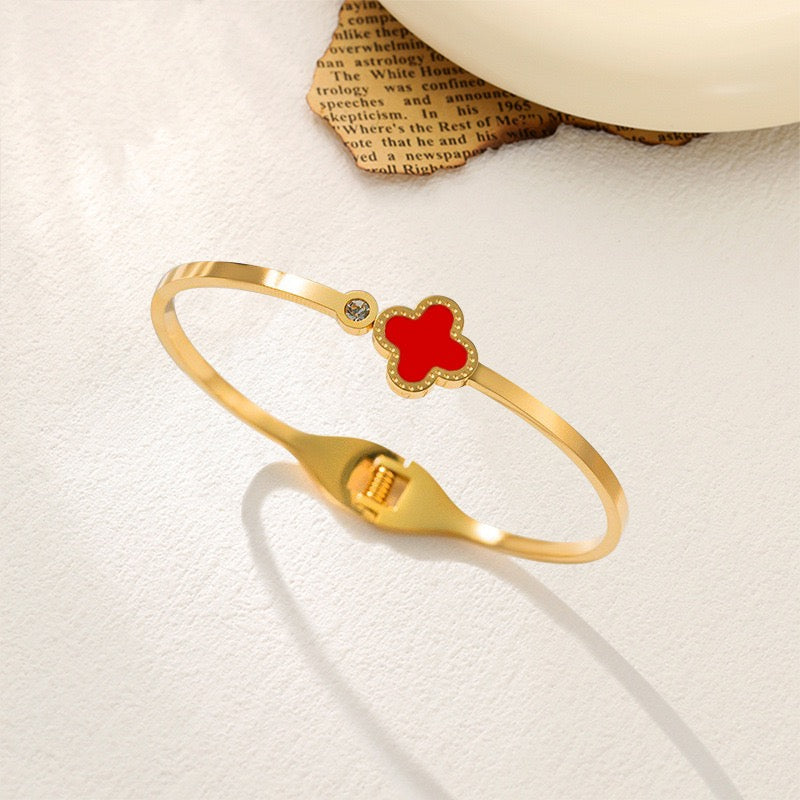 Uma Bracelet