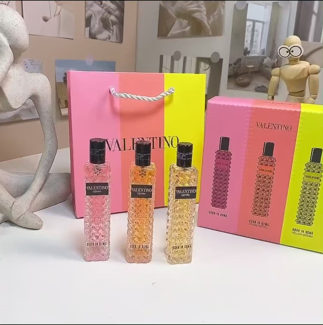 Valentino Donna Born in Roma Travel Discovery Set Gift Set