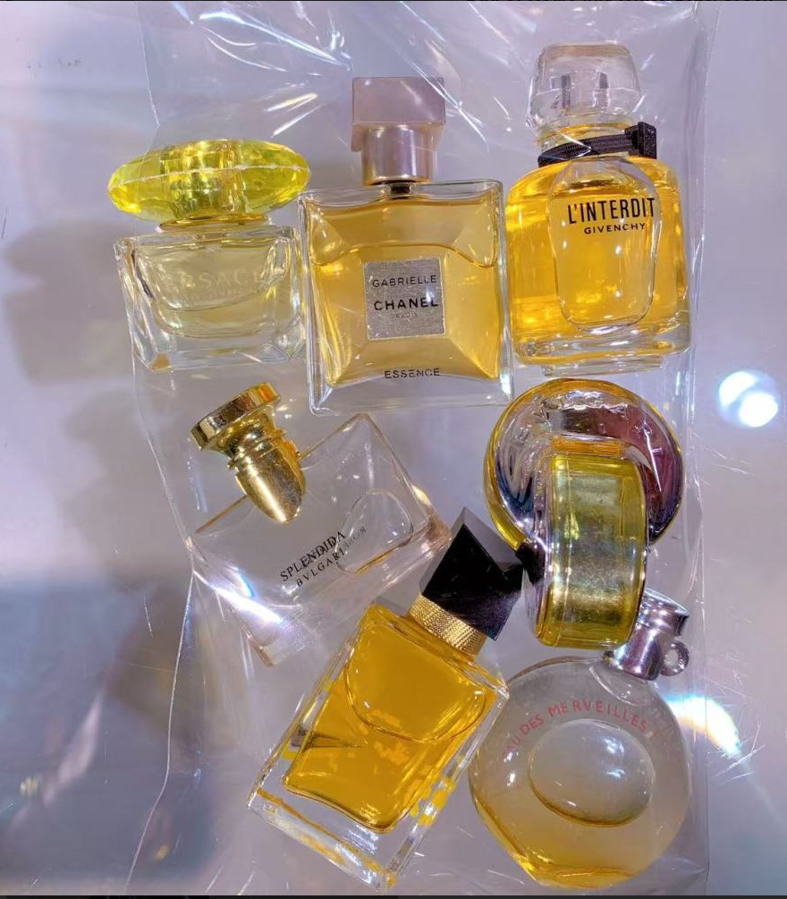 Bag of Red/Pink/White/Blue/Green /Black Mini Perfumes