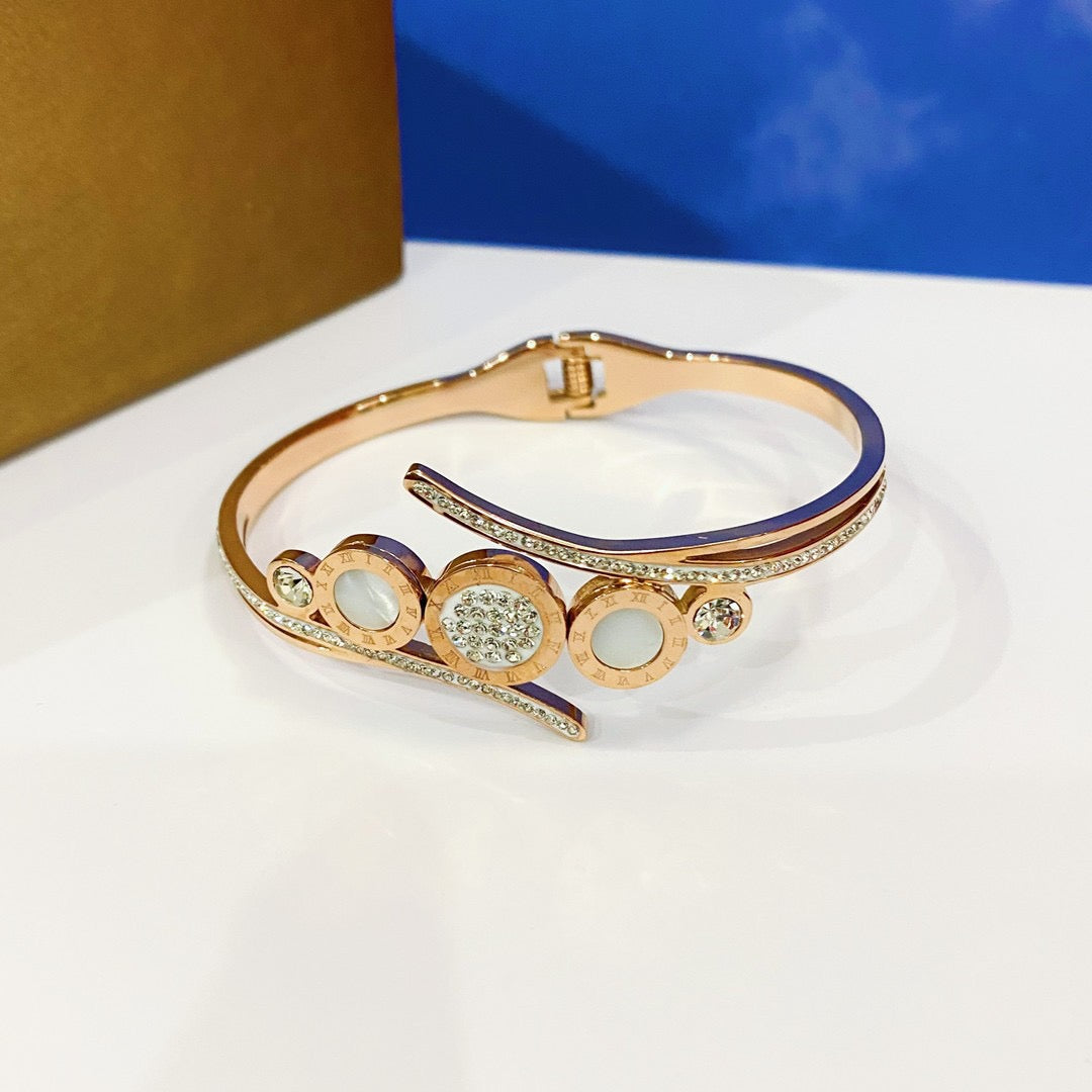 Elara Bracelet