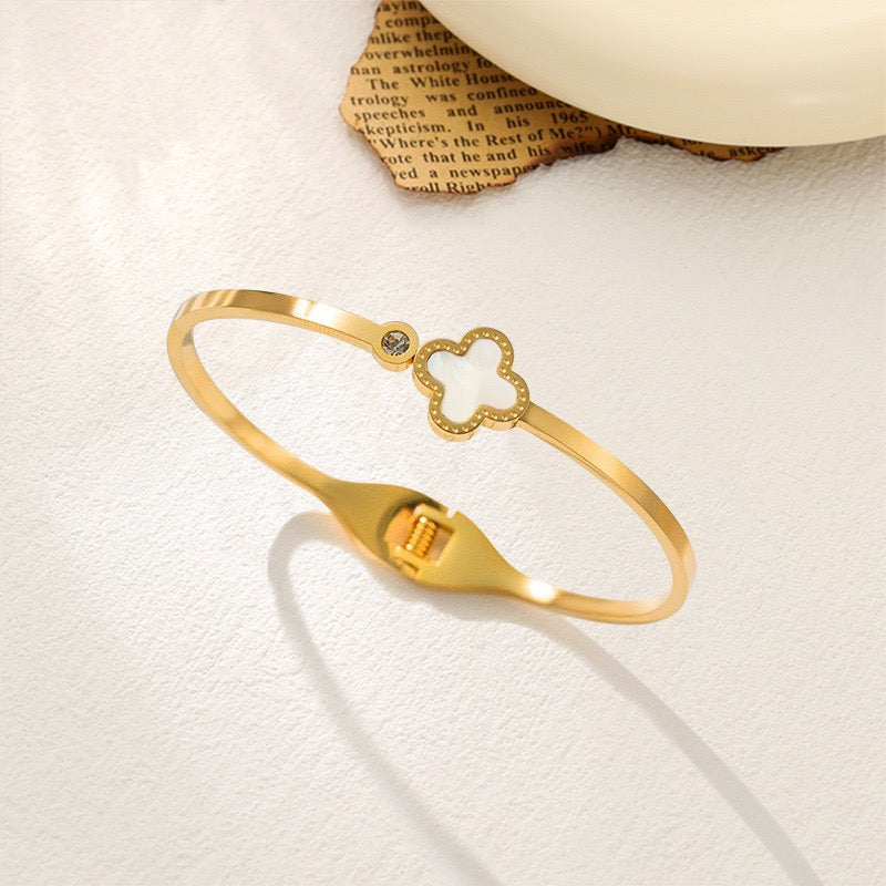 Uma Bracelet