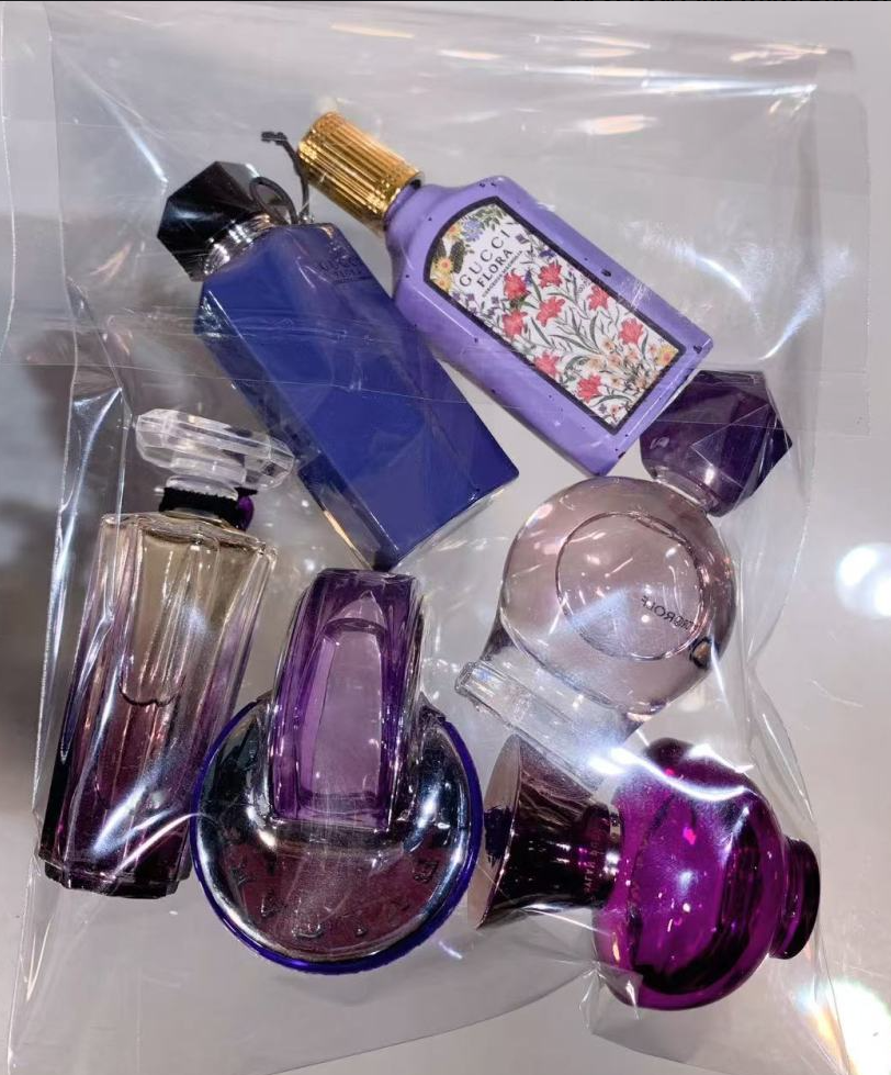 Bag of Red/Pink/White/Blue/Green /Black Mini Perfumes